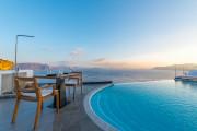 Santorini Secret Suites & Spa